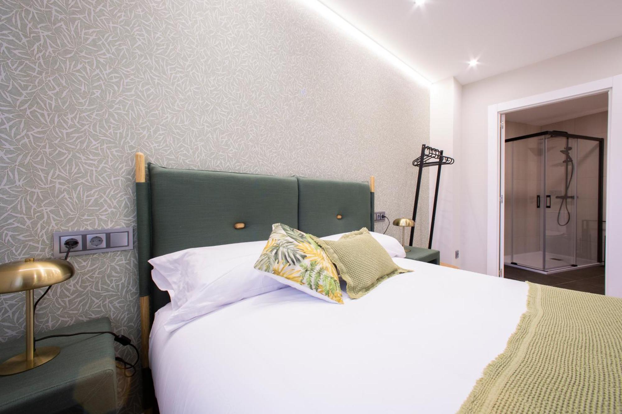 Apartamentos O Devezo Vilalba Bagian luar foto